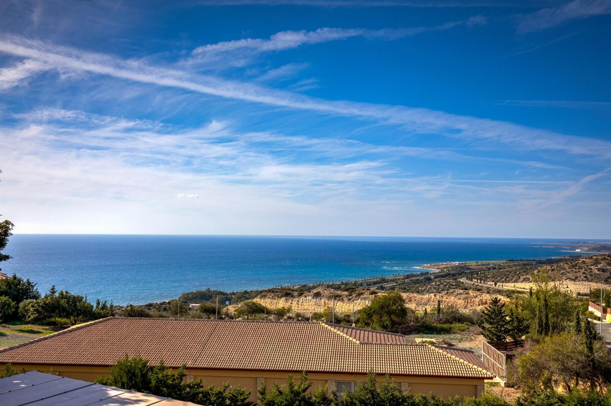 1 Bedroom Apartment Pyrgos With Beautiful Sea And Sunset Views, Aphrodite Hills Resort Kouklia Exterior photo